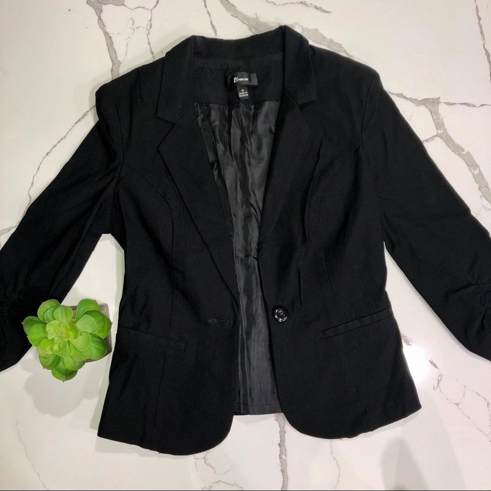 B•WEAR GORGEOUS BLAZER ‼️